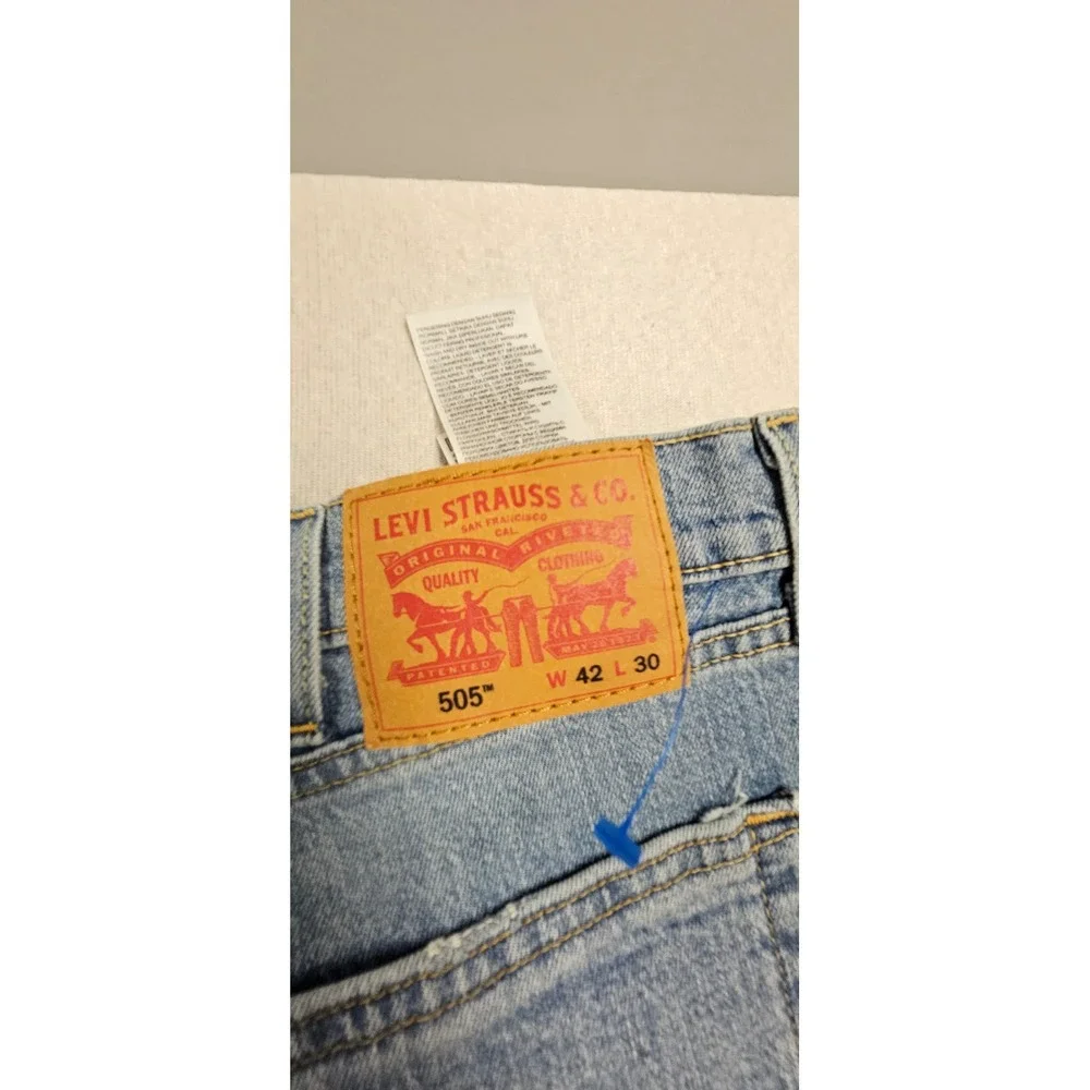 Levis 505 Regular Fit Stretch Jeans Mens 42x30 Light Wash Blue Straight Leg NWT
